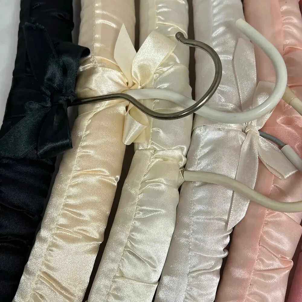 Satin Padded Clothes Glam Hangers Set of 7 for Delicate Clothing Protection